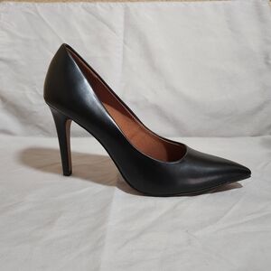 NWT - Elegant Black Stiletto Heel for Women